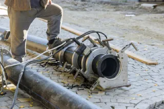 frozen-burst-pipe-repair-near-me